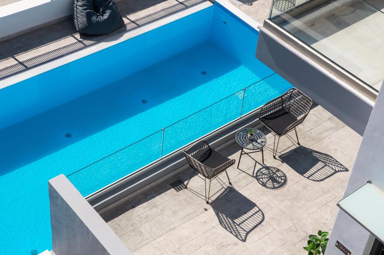 Clelia'S And Dione'S Design Studios Swimming Pool Nikiána Kültér fotó